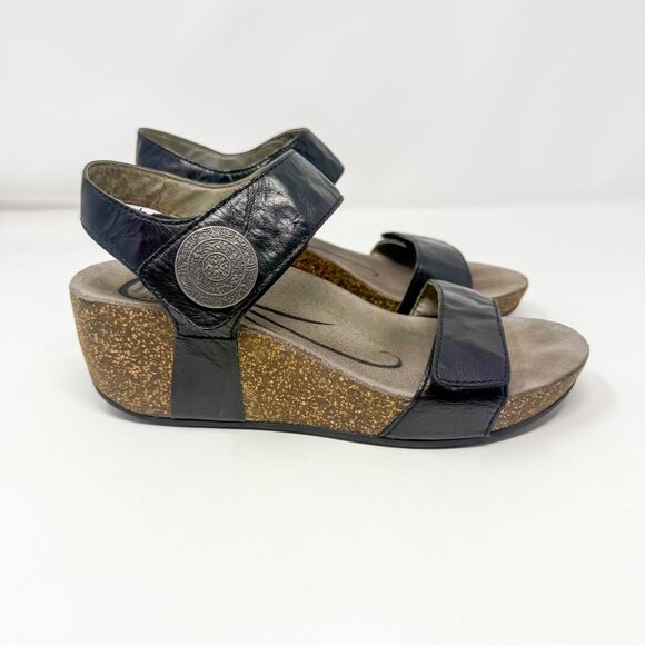 Abeo Una Black Cork Wedge Sandals Size 8.5 Narrow Orthopedic Comfortcore Travel - Picture 2 of 12